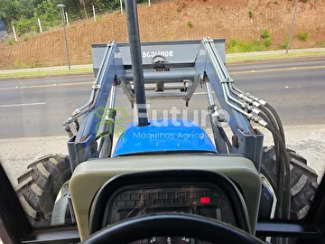 TRATOR NEW HOLLAND TL 75E ANO 2010