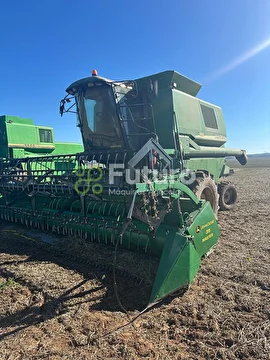 COLHEITADEIRA JOHN DEERE 1450 ANO 2003