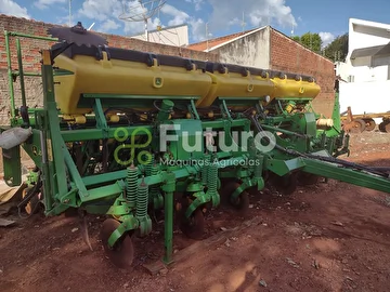 PLANTADEIRA JOHN DEERE 1113 ANO 2014