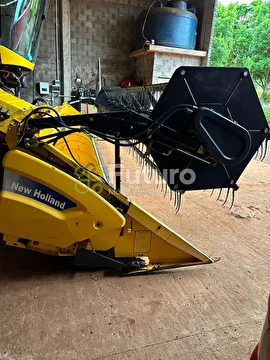 PLATAFORMA NEW HOLLAND 25 PÉS ANO 2012
