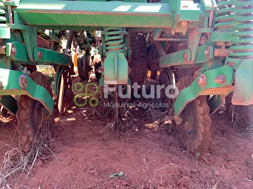 PLANTADEIRA JOHN DEERE 1113 ANO 2011