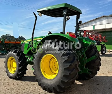 TRATOR JOHN DEERE 5080E ANO 2023