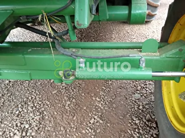 COLHEITADEIRA JOHN DEERE 1470 ANO 2013