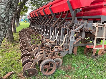 PLANTADEIRA MASSEY FERGUSON 517 M45 ANO 2014