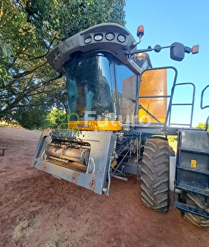 COLHEITADEIRA VALTRA BC 6500 ANO 2014