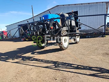 PULVERIZADOR NEW HOLLAND SP 2500 ANO 2014