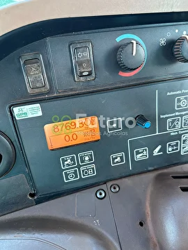 TRATOR JOHN DEERE 7210J ANO 2015