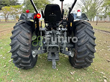 TRATOR VALTRA A 750 ANO 2012