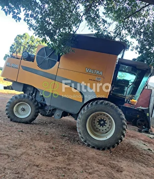 COLHEITADEIRA VALTRA BC 6500 ANO 2014
