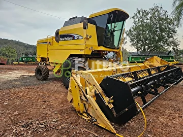 COLHEITADEIRA NEW HOLLAND TC 57 ANO 2006
