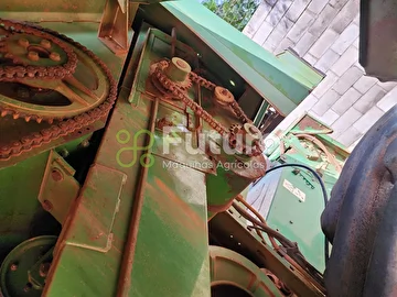 COLHEITADEIRA JOHN DEERE 1550 ANO 2004