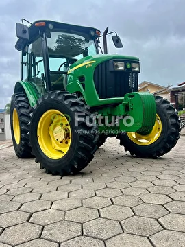TRATOR JOHN DEERE 5078 E ANO 2015