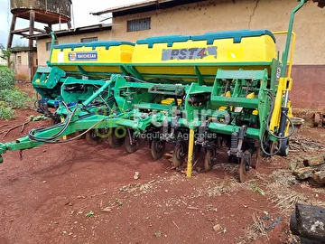 PLANTADEIRA TATU MARCHESAN PST 4 FLEX ANO 2014