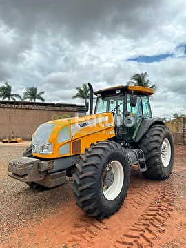 TRATOR VALTRA BH 165 ANO 2013