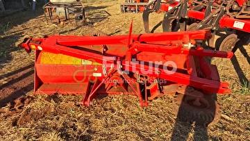 IMPLEMENTO TRITON 2300 ANO 2017