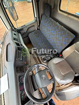 CAMINHÃO VOLKSWAGEN CONSTELLATION 31 330 ANO 2014