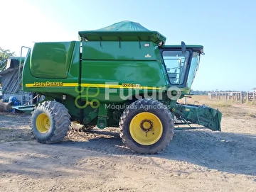 COLHEITADEIRA JOHN DEERE STS 9750 ANO 2010