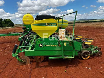 PLANTADEIRA JOHN DEERE 2134 ANO 2017
