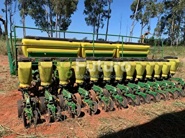 PLANTADEIRA JOHN DEERE 1113 ANO 2011