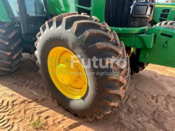 TRATOR JOHN DEERE 6165J ANO 2011