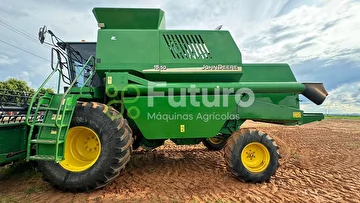 COLHEITADEIRA JOHN DEERE 1550 ANO 2002