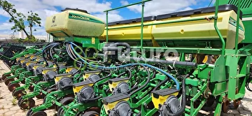 PLANTADEIRA JOHN DEERE 2117 ANO 2015