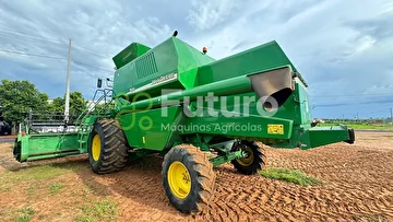 COLHEITADEIRA JOHN DEERE 1550 ANO 2002