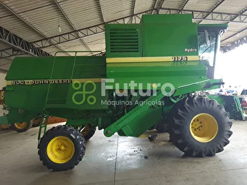 COLHEITADEIRA JOHN DEERE 1175 ANO 2000