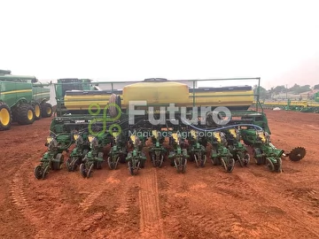 PLANTADEIRA JOHN DEERE 2113 ANO 2008