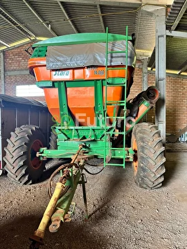 CARRETA GRANELEIRA STARA REBOKE 14000 PLUS ANO 2012