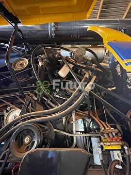 COLHEITADEIRA NEW HOLLAND CR 9080 ANO 2012