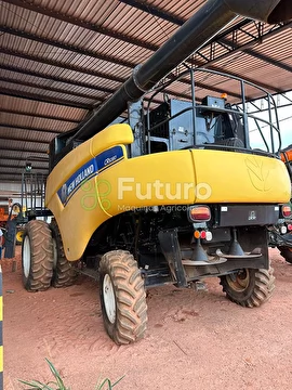 COLHEITADEIRA NEW HOLLAND CR 5080 ANO 2014