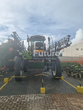 PULVERIZADOR VALTRA BS 3020H ANO 2014