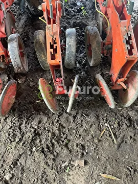 PLANTADEIRA KUHN PDM PG 900 ANO 2014