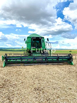 COLHEITADEIRA JOHN DEERE STS 9570 ANO 2010