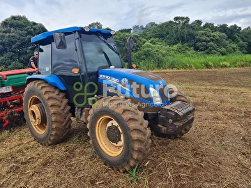 TRATOR NEW HOLLAND TL 95E ANO 2013
