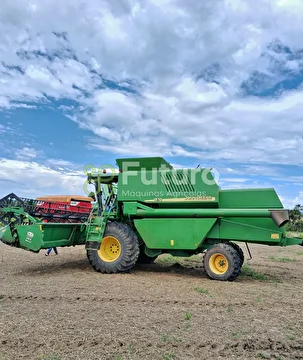 COLHEITADEIRA JOHN DEERE 1550 ANO 2002