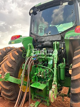TRATOR JOHN DEERE 6145J ANO 2012