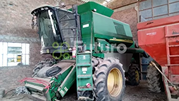 COLHEITADEIRA JOHN DEERE 1450 ANO 2005