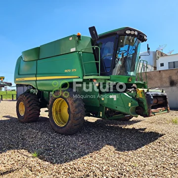 COLHEITADEIRA JOHN DEERE STS 9670 ANO 2011