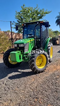 TRATOR JOHN DEERE 5070E ANO 2022