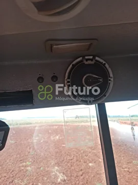 PULVERIZADOR FORD 7610 ANO 2010