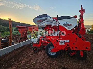 PLANTADEIRA KUHN PG 1300 ANO 2018