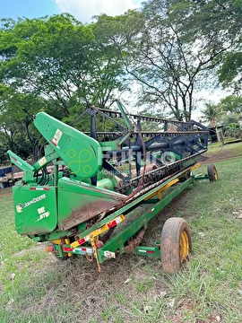 COLHEITADEIRA JOHN DEERE 1450 ANO 2002