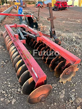 GRADE NIVELADORA TATU MARCHESAN GNL