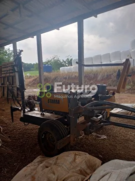 ENFARDADEIRA KUHN FB 2125 ANO 2010