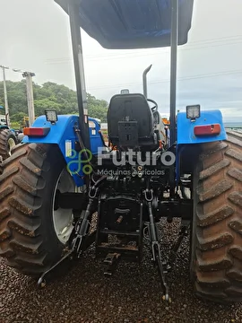 TRATOR NEW HOLLAND TL 75E ANO 2010