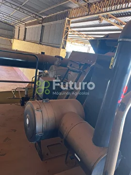 COLHEITADEIRA NEW HOLLAND CR 9080 ANO 2012