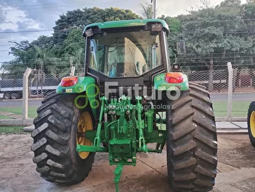 TRATOR JOHN DEERE 6110J ANO 2016
