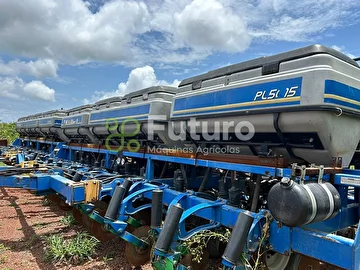 PLANTADEIRA NEW HOLLAND PL 5015 ANO 2015